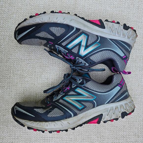 New Balance Gray, Pink, Blue Athletic Shoes Tennies 9 - Picture 10 of 10